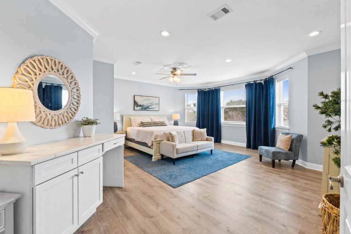5 habitaciones, escritorio, tabla de planchar con plancha y wifi gratis 