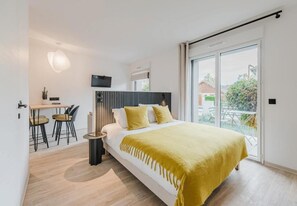 Desk, free WiFi - Neostelia (Annecy)
