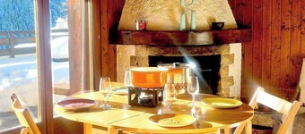 Charming Vintage Flat Near Spa & Slopes