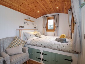 1 bedroom, individually decorated, individually furnished, free WiFi