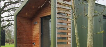 Leafy Oaks Cabin