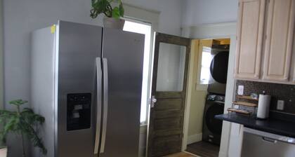 Welcoming up to 12 guests in our 3-bedroom house with AC in charming Kokomo