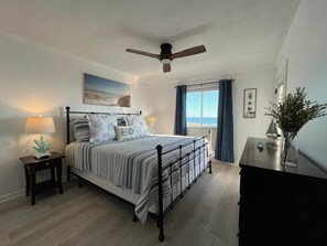 3 bedrooms, free WiFi, bed sheets - Isle Be Back - Oceanfront Ocean Isle (Ocean Isle Beach)