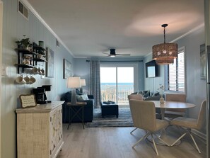 Dining - Isle Be Back - Oceanfront Ocean Isle (Ocean Isle Beach)