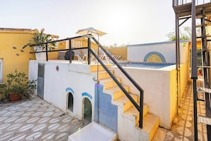House, 3 Bedrooms, Smoking | Pool | Outdoor pool - Casa Rosa Longterm Living and Workspace (Torrent)