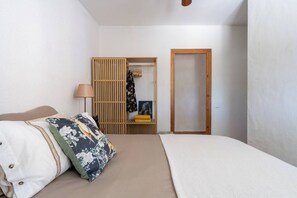 House, 3 Bedrooms, Smoking | 3 bedrooms - Casa Rosa Longterm Living and Workspace (Torrent)