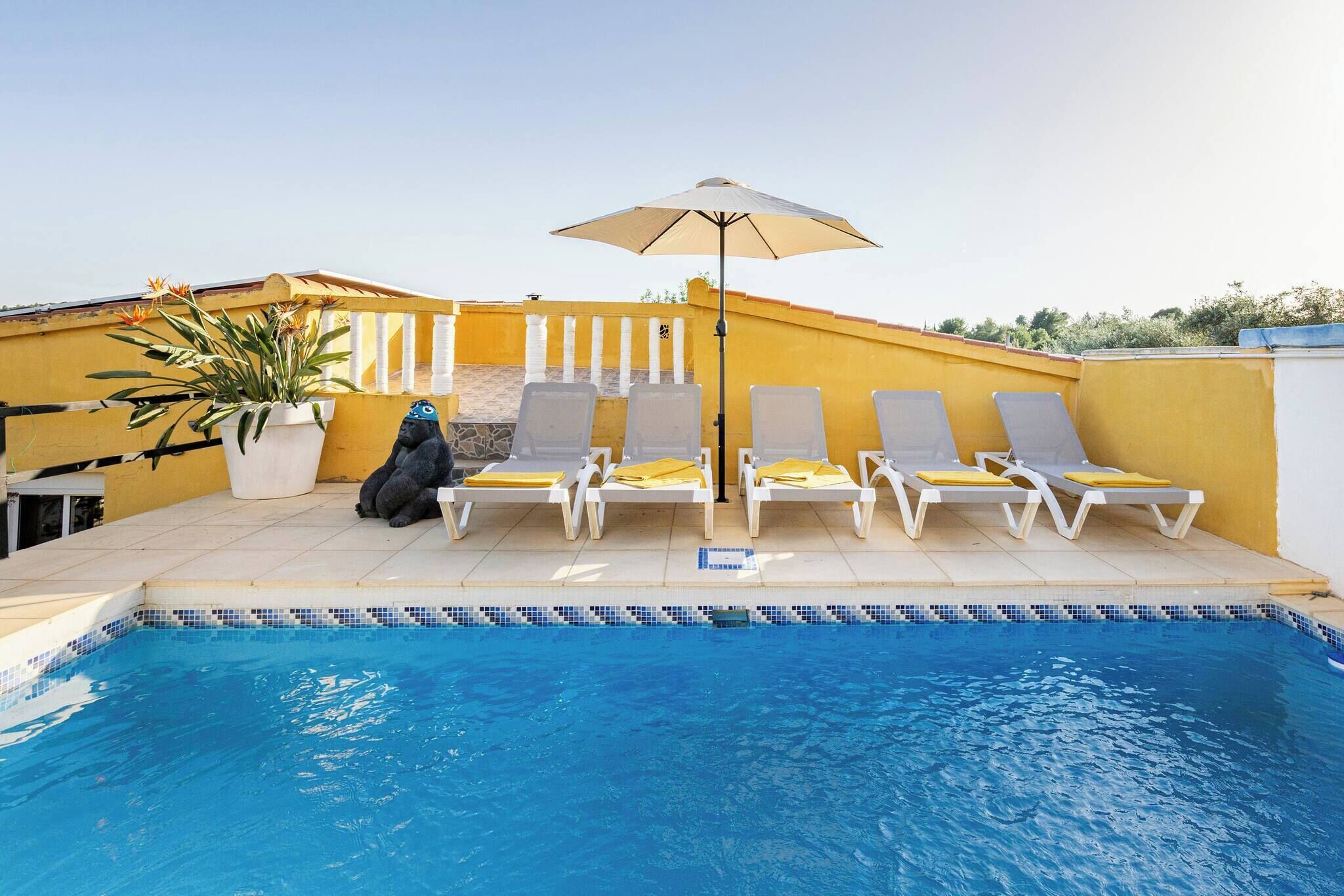 Casa, 3 habitaciones, fumadores | Piscina | Una piscina al aire libre