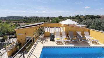 House, 3 Bedrooms, Smoking | Pool | Outdoor pool