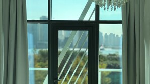 1 bedroom, iron/ironing board, WiFi, bed sheets - Sea View, Stylish upgraded studio in Seven Palm (Dubai Emirate)