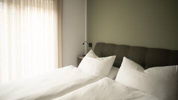 Bügeleisen/Bügelbrett, WLAN, Bettwäsche