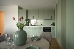 Kühlschrank, Ofen, Herdplatte, Geschirrspüler