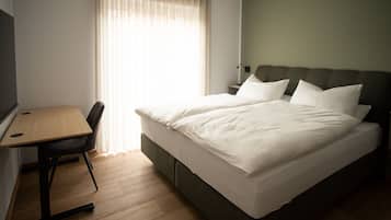 Bügeleisen/Bügelbrett, WLAN, Bettwäsche