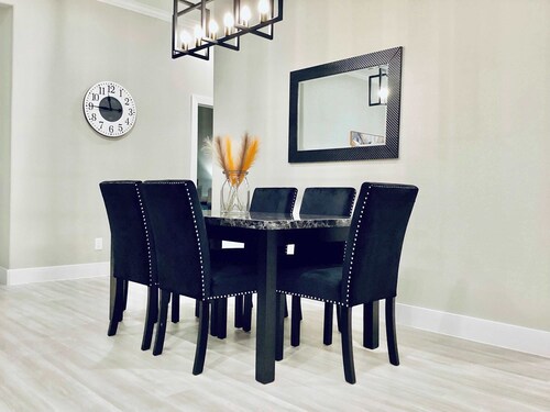 Luxe Lakehouse-kemah  For 8