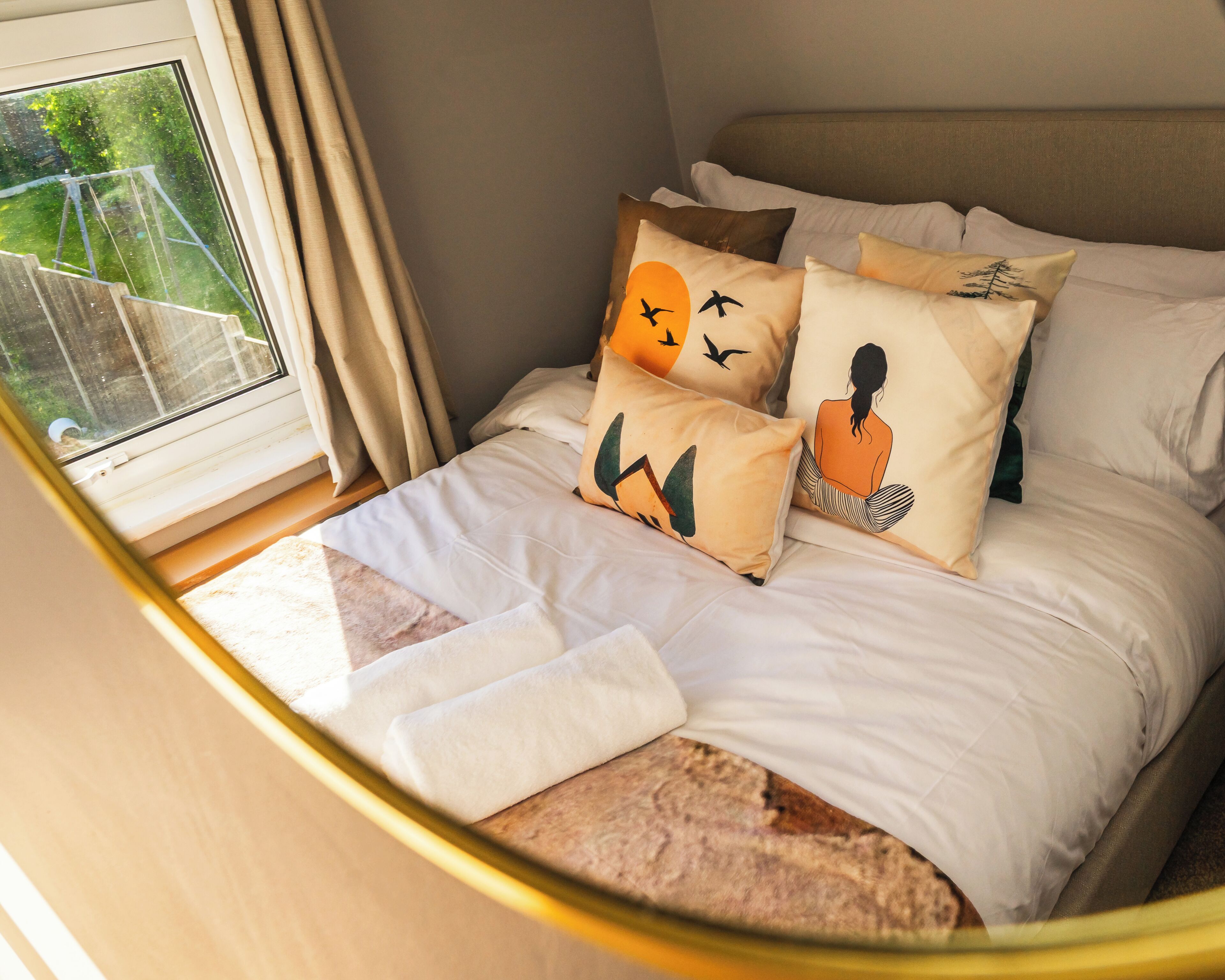 3 bedrooms, iron/ironing board, free WiFi, bed sheets