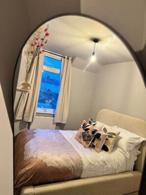 Room - Cambridge Comfort Hub – Sleeps 8, Parking, Central (Cambridge)