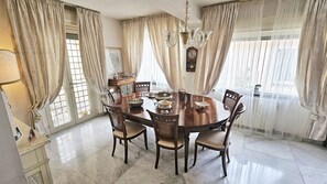 Dining - Villa Letizia - Chieti (chieti)