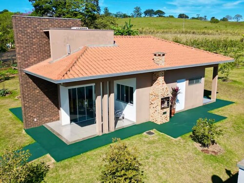 Charming family home on a gin distillery with over 80 amenities.