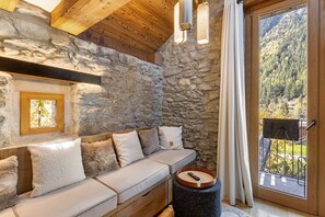 Living area - Mazot de Chosa (Chamonix-Mont-Blanc)