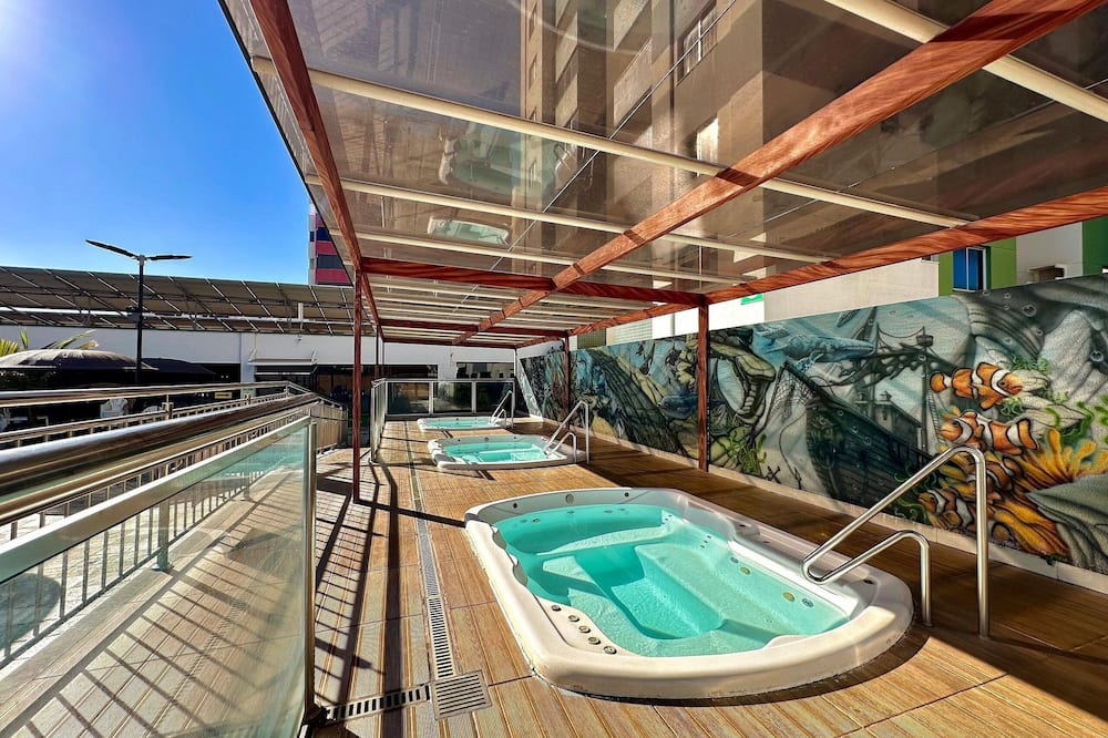 Aquarius Residence
