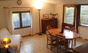 Interior - Holiday Home 'Grand Gite' with Shared Pool, Private Terrace and Private Garden (Saint-Christol-lès-Alès)