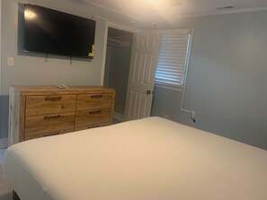 Individually decorated, individually furnished, iron/ironing board - Sea Breeze Retreat (North Myrtle Beach)