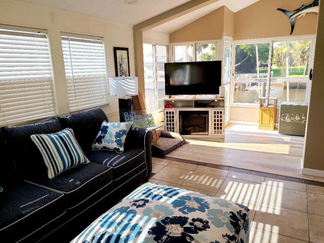 Cozy 1-bedroom Cottage In Gorgeous Jensen Beach Gated Community - Caribbean
