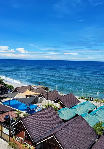 Entire Ocean Front 2-BR Villa in Zambales - Good for 20 Persons