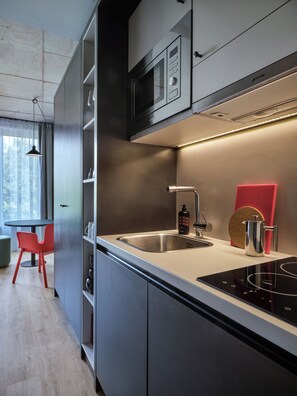 Studio | Private kitchen | Fridge, dishwasher, electric kettle, toaster - STAYERY Bremen (Bremen)