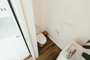 Bathroom - Aires HOSTEL (Santo António)