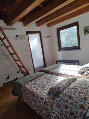 2 chambres, bureau, Wi-Fi gratuit, draps fournis