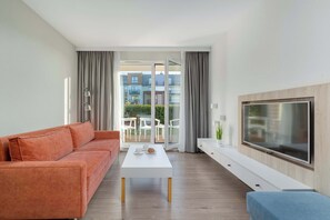 TV - Stylish Apartment in Miedzyzdroje | Terrace and Parking (Międzyzdroje)