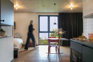 Living area - STAYERY Bochum Ehrenfeld (Bochum)