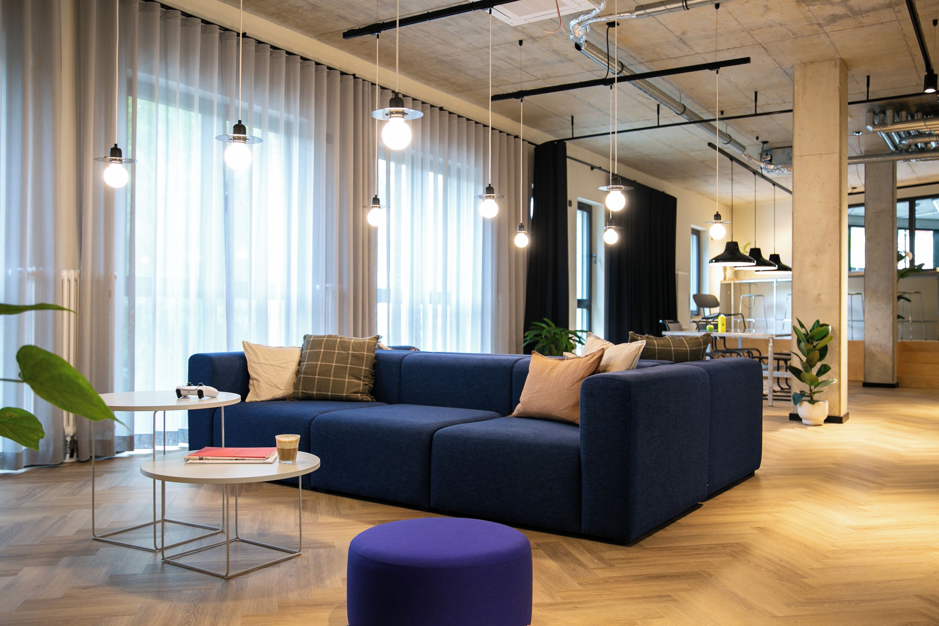 30-Zoll-Flachbildfernseher mit Kabelempfang