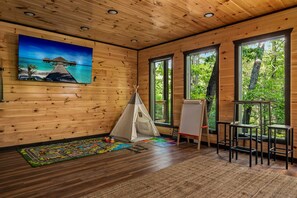 Children’s area - The Mountain Estate by Ghosal Luxury Lodging (Gatlinburg)
