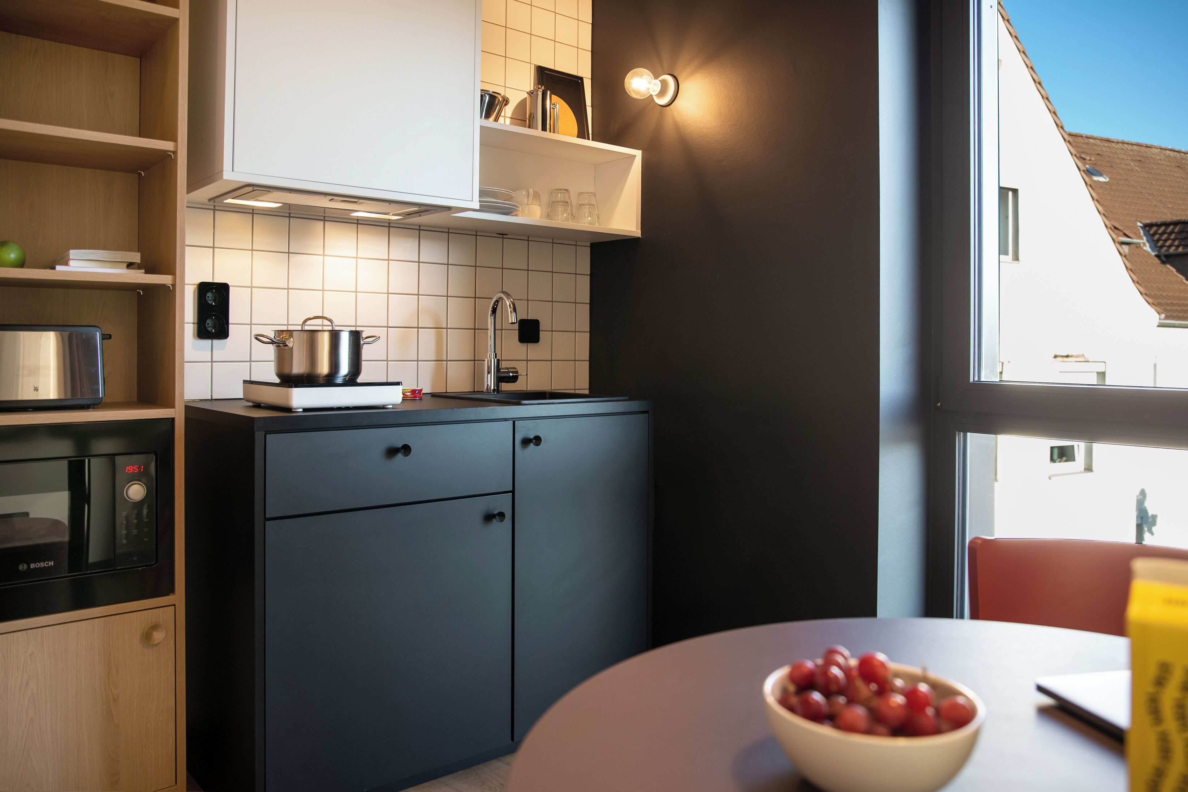 Design Studio | Private kitchen | Fridge, microwave, dishwasher, electric kettle