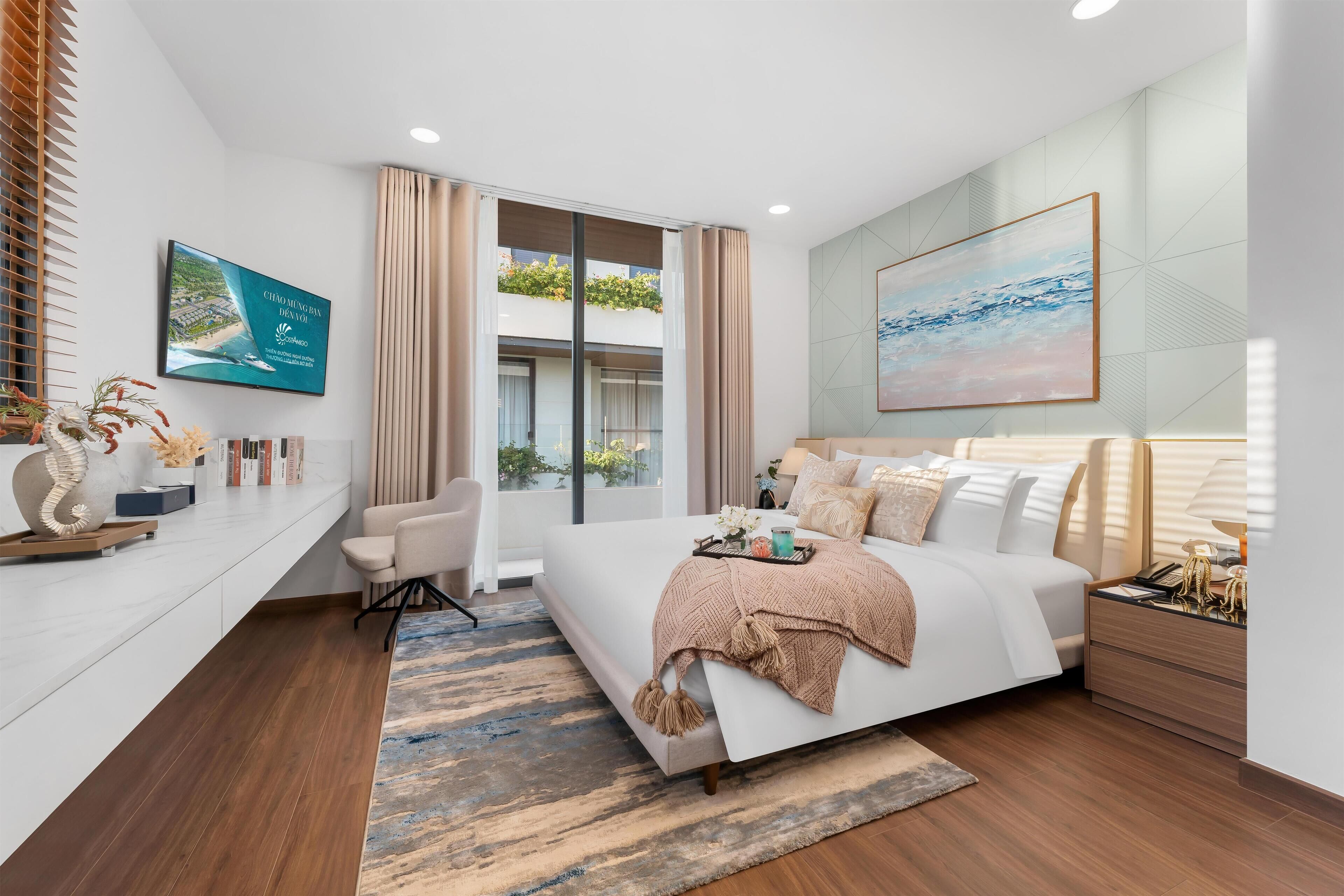 Standard Room, 1 King Bed, Balcony, Garden View