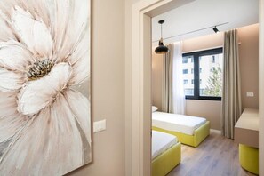 WiFi, bed sheets - @Casa Luxe (Tiranë)