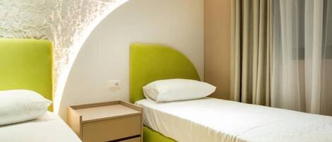 واي فاي وملاءات أسرّة