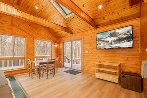 Interior - Private & Pet Friendly | Hot Tub~Fire Pit~Sunroom (Swanton)