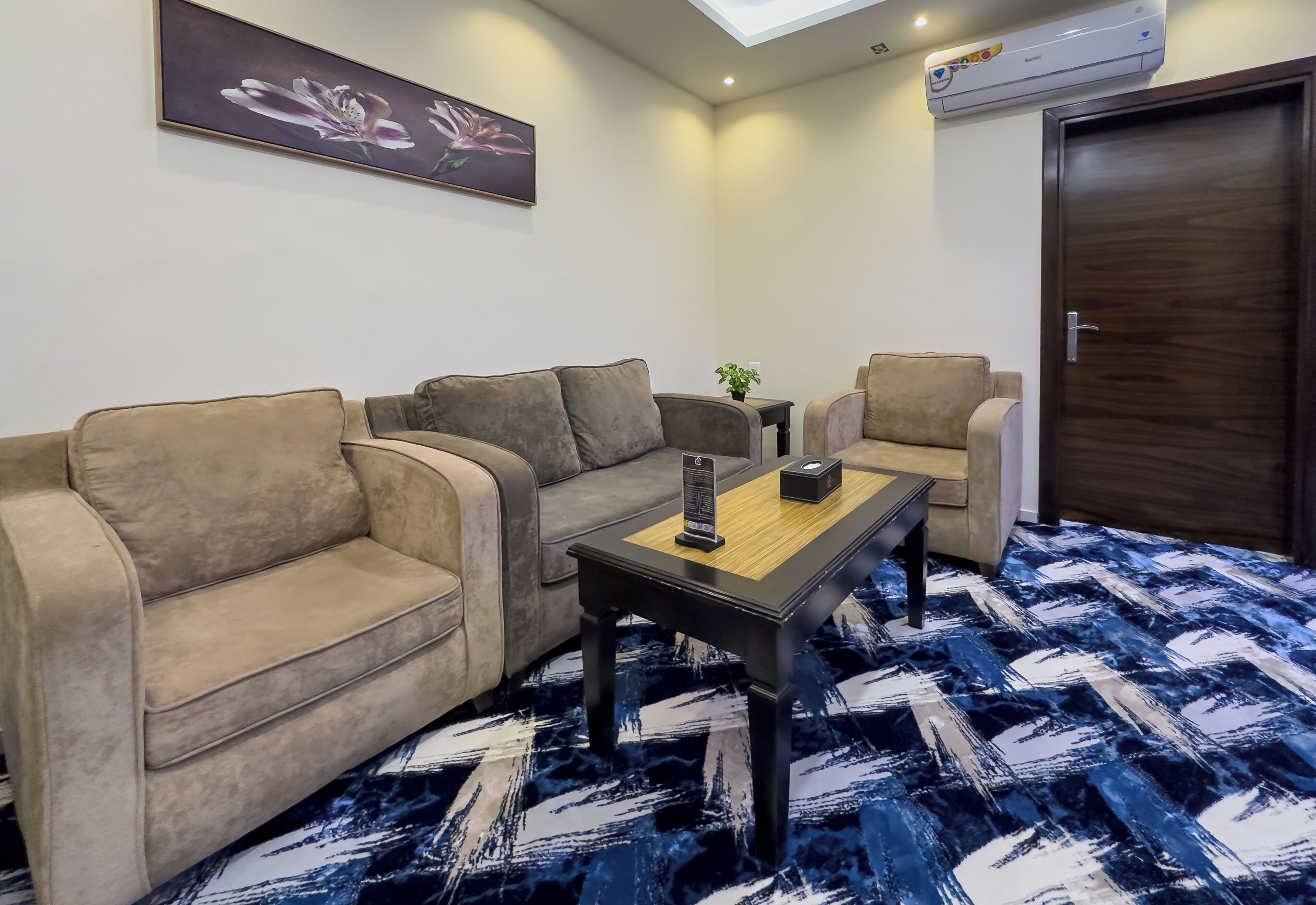 Deluxe Apartment | Iron/ironing board, free WiFi, wheelchair access