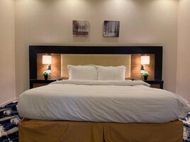 Iron/ironing board, free WiFi, wheelchair access