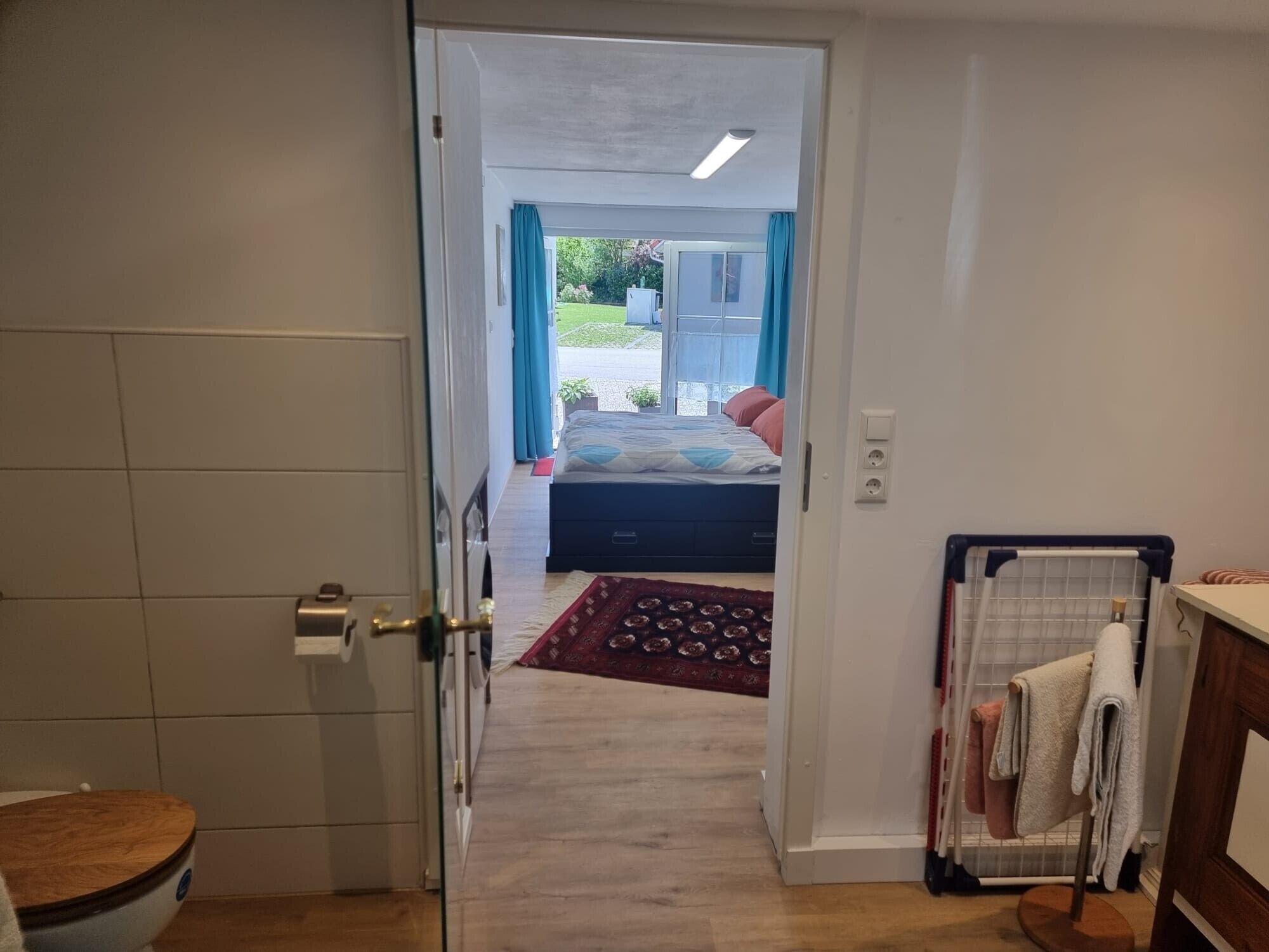 Bügeleisen/Bügelbrett, WLAN