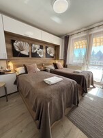 Standard Δίκλινο Δωμάτιο (Double ή Twin) | Χρηματοκιβώτιο στο δωμάτιο, δωρεάν Wi-Fi, κλινοσκεπάσματα 