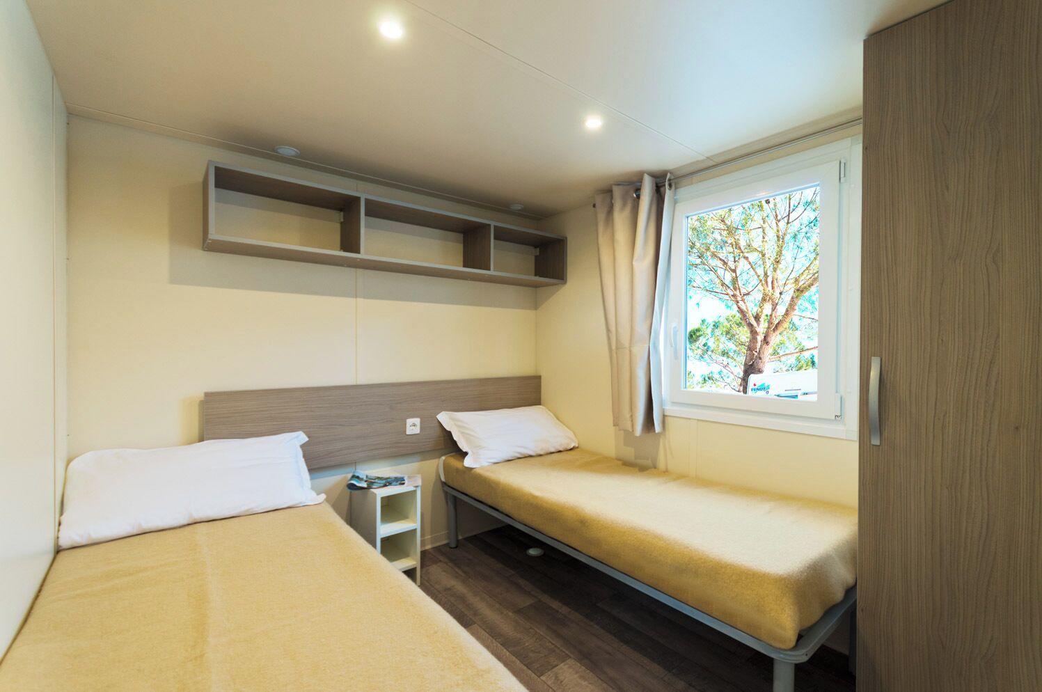 Standard Mobile Home, Garden View | Free WiFi