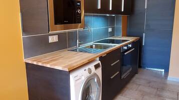 微波炉、烤箱、炉灶、洗碗机