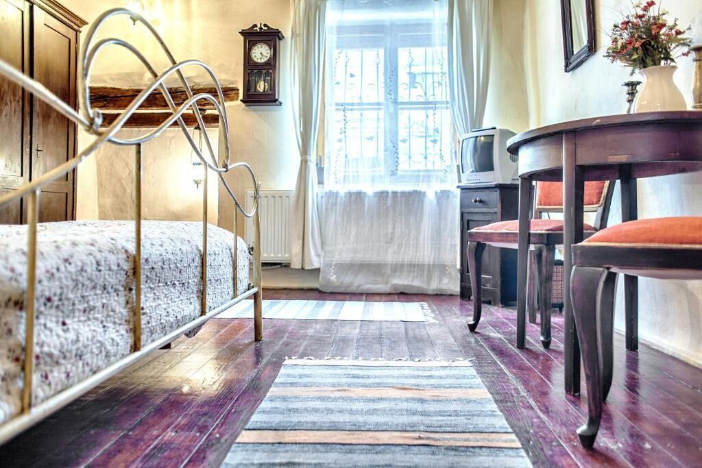 ロマ ンティック スイート シティビュー | アイロン / アイロン台、WiFi (無料)