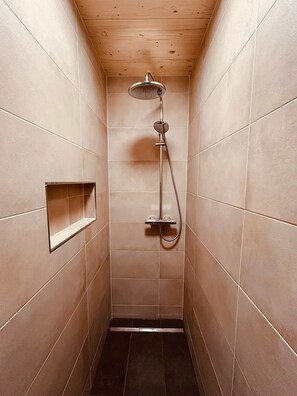 Shower, hair dryer, towels - Schwarzwaldgrün Holiday Apartment (Bonndorf im Schwarzwald)