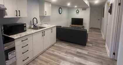 Cozy 2-Bedroom Basement Suite Near Kelso Ski & Conservation Area