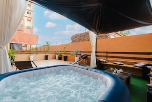 Terrace/patio - Grand Duplex 4BR – Jacuzzi, Terrasses & Piscines (Marrakesh)