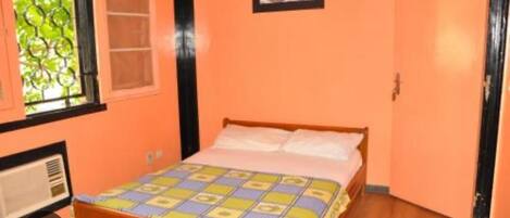 Classic Single Room | Free WiFi